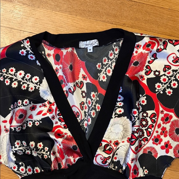 Full Tilt Black and Red Floral Kimono Top - Picture 2 of 4